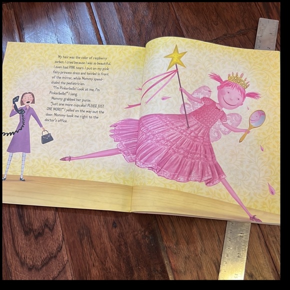 Pinkalicious Storybook Collection Hardback Book 6 Stories + extra bonus book!! - Picture 17 of 17